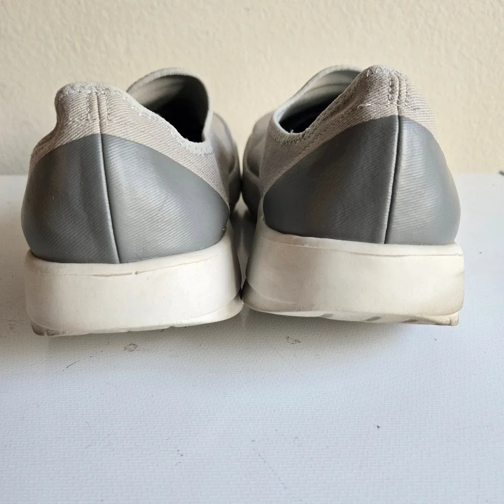 OOFOS pre owned